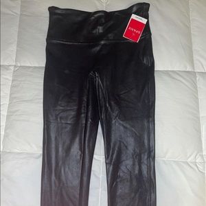 Full length NWT spanx leggings size small